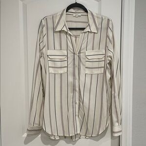 NWOT E&M Women’s Striped Button-Down Shirt. Size Medium